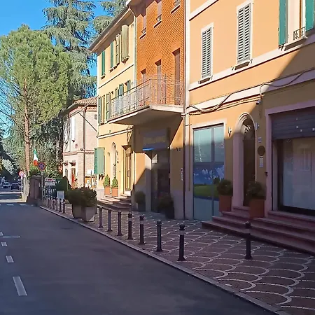 Int 11 - Elisa Apartment *